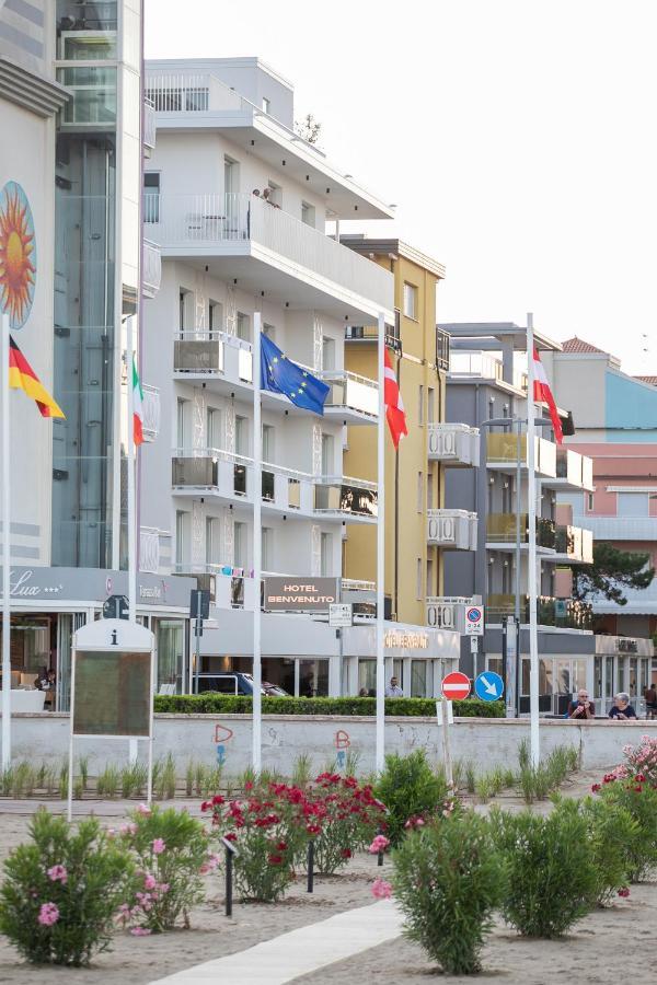 Hotel Benvenuto Каорле Екстериор снимка