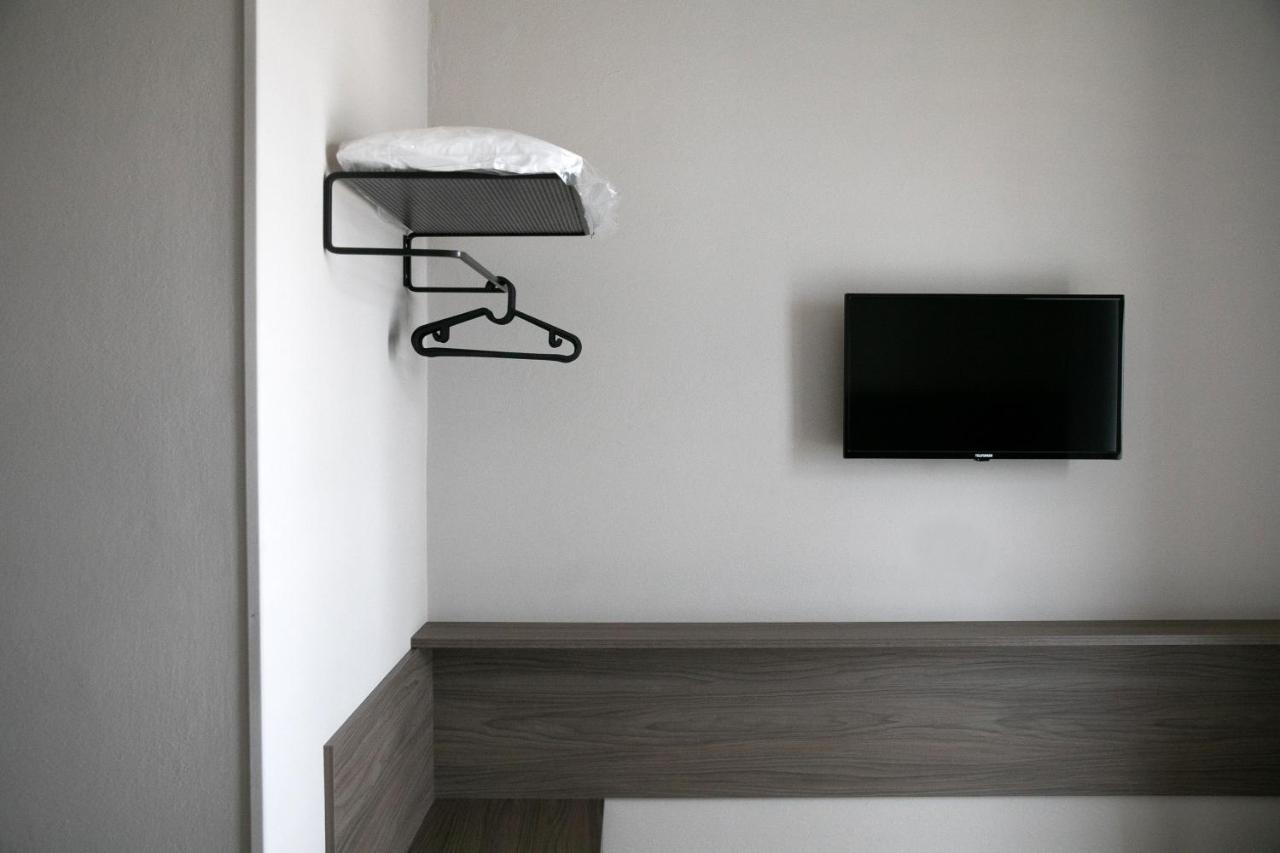 Hotel Benvenuto Каорле Екстериор снимка