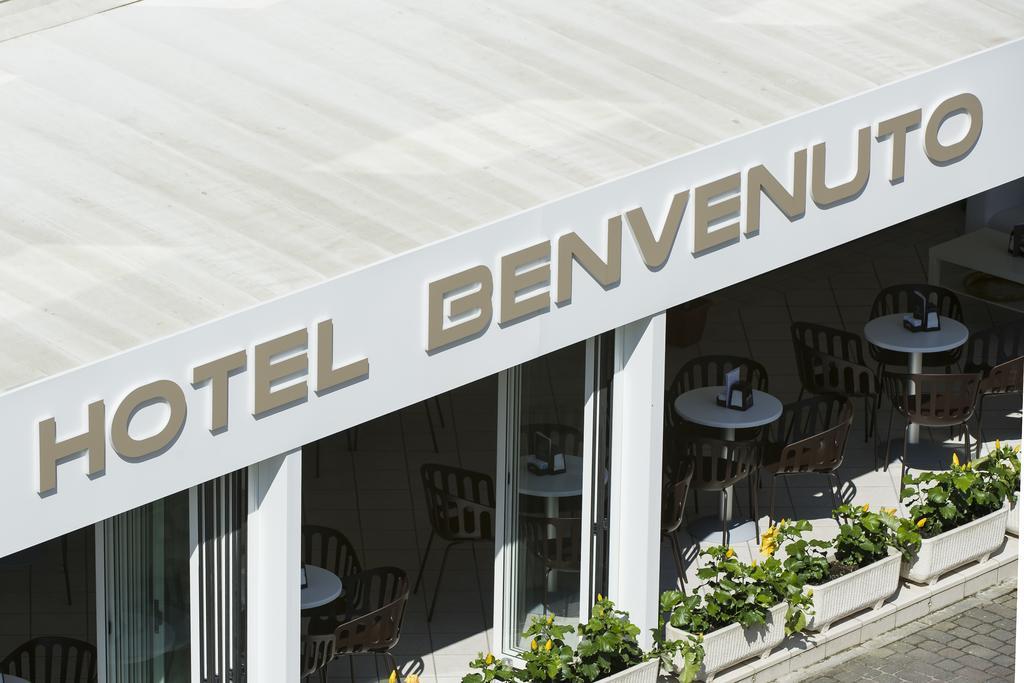 Hotel Benvenuto Каорле Екстериор снимка
